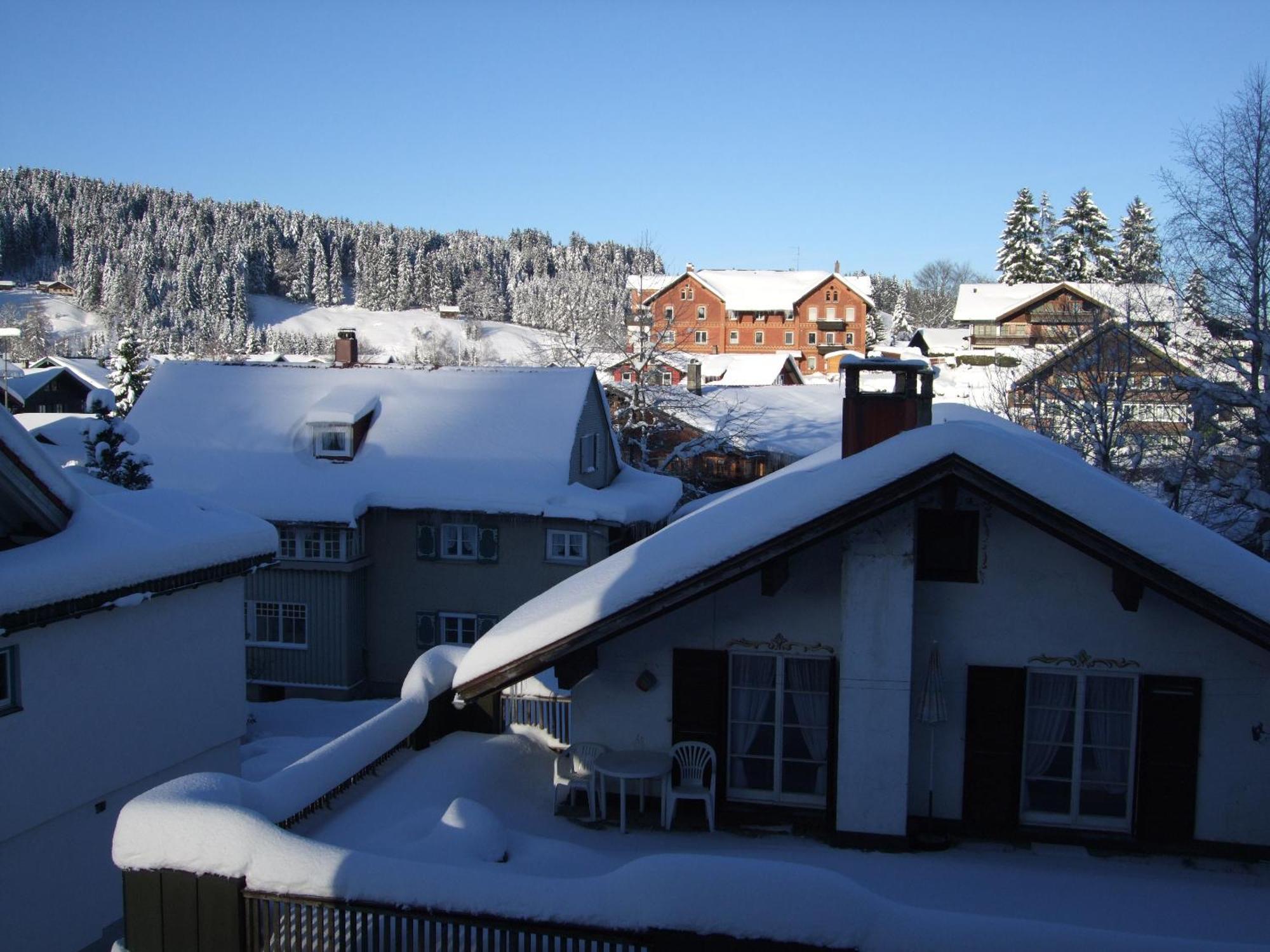 Allgaeu Vibes - Fusslaeufige Erreichbarkeit Vom Bahnhof, Mit Aussicht, Wettergeschuetzter Balkon Oberstaufen Extérieur photo